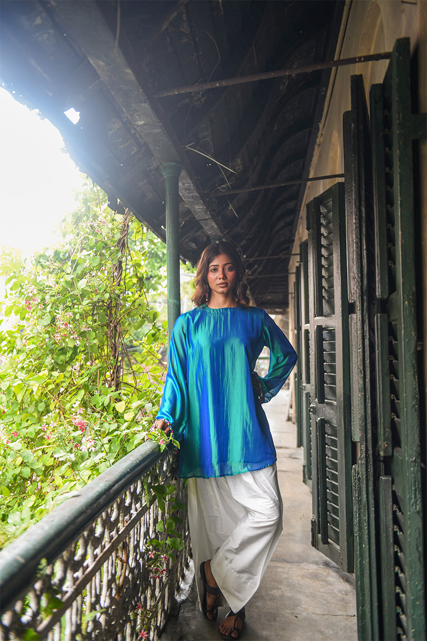 Firoza- The Teal Blue Farsi