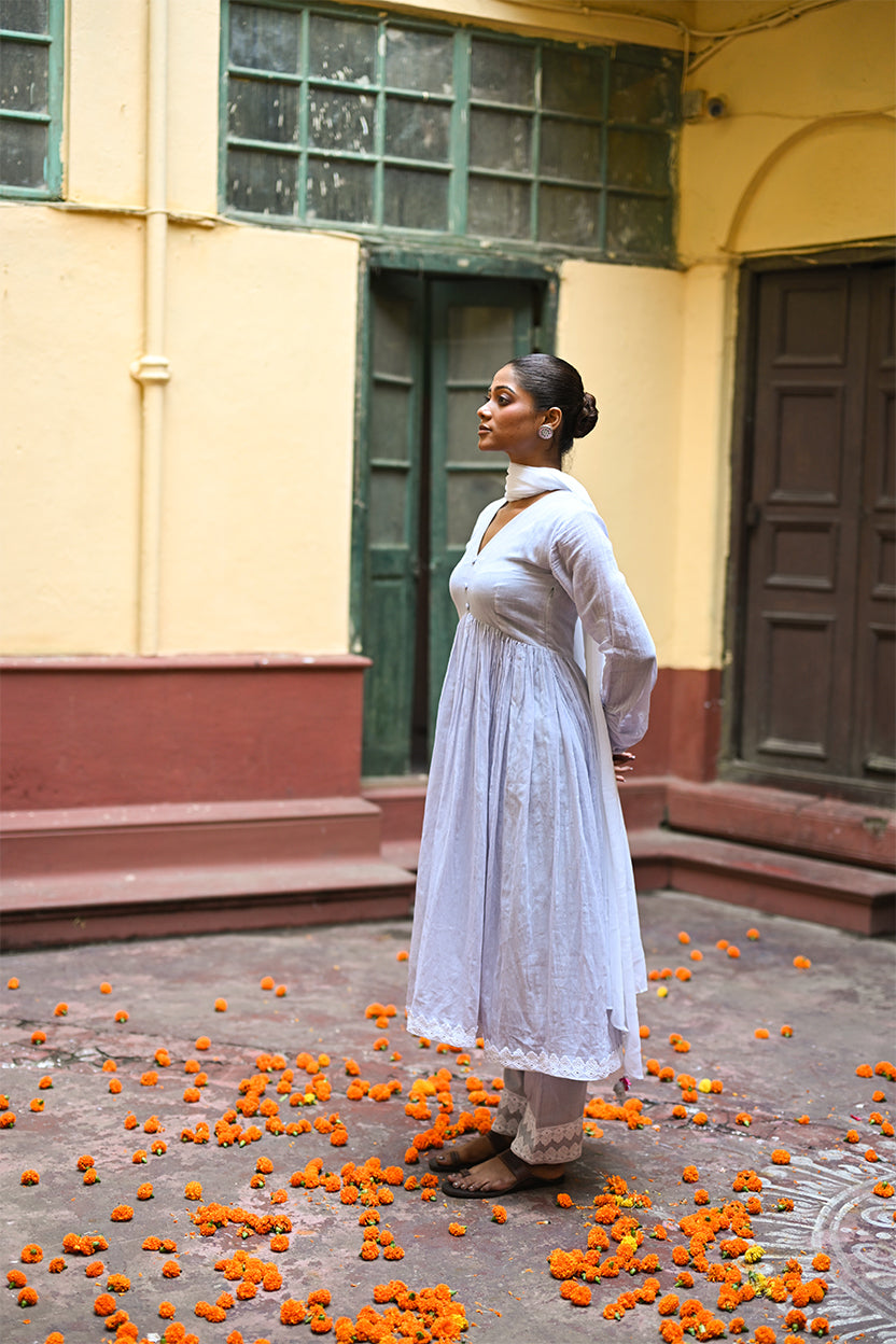 Dhuan Anarkali