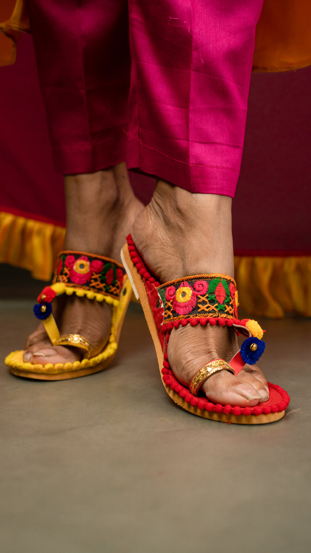 Merry go around Straight Pants